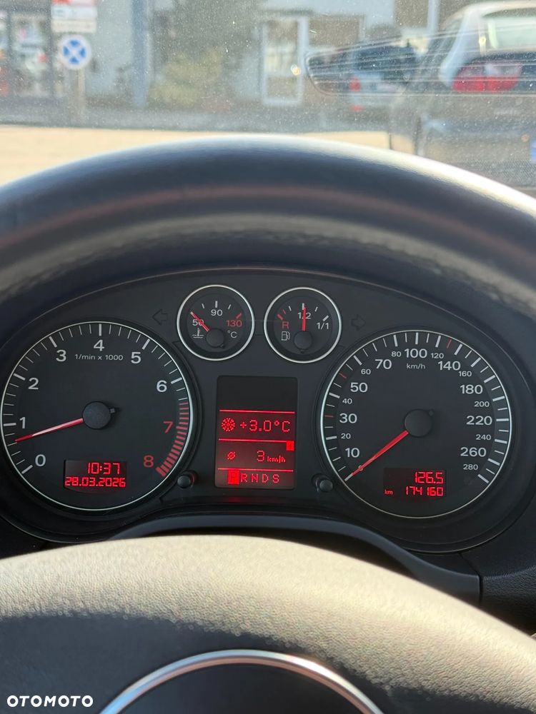 Audi A3 3-drzwiowe 3.2 quattro (DSG) S tronic Ambition - 9
