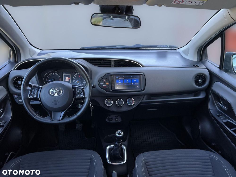 Toyota Yaris - 4