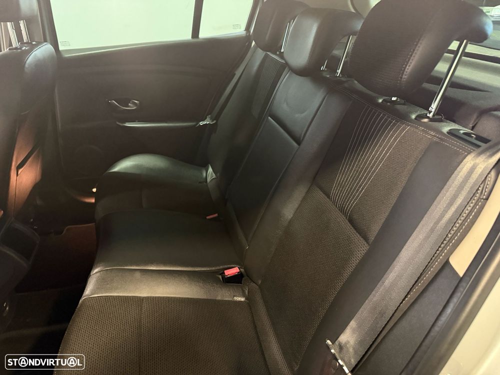 Renault Mégane 1.5 dCi Luxe - 7