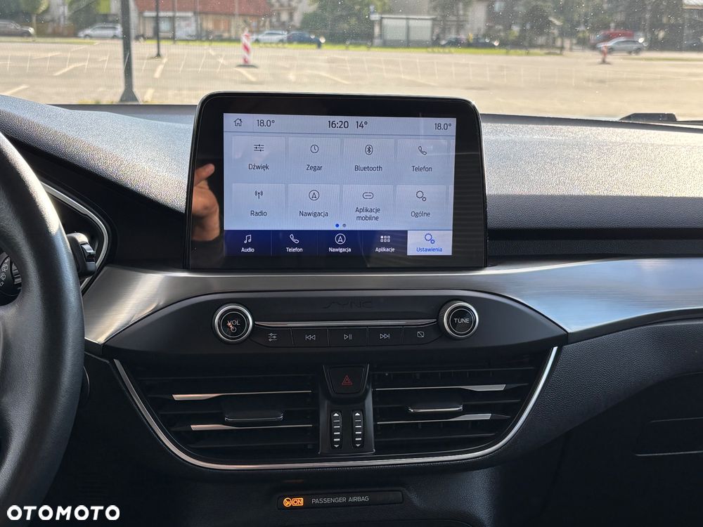 Ford Focus 1.0 EcoBoost STart-Stopp-System TITANIUM - 22