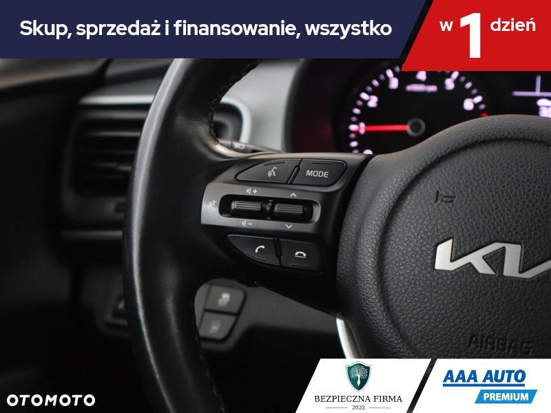 Kia Stonic - 19