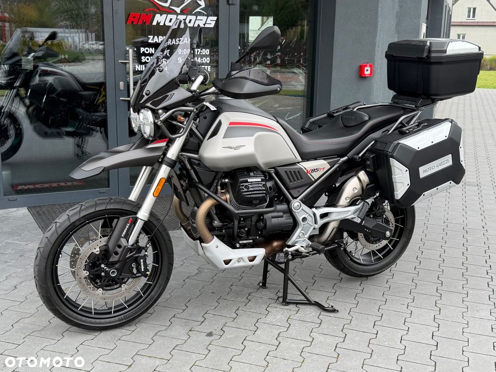 Moto Guzzi V85 - 28