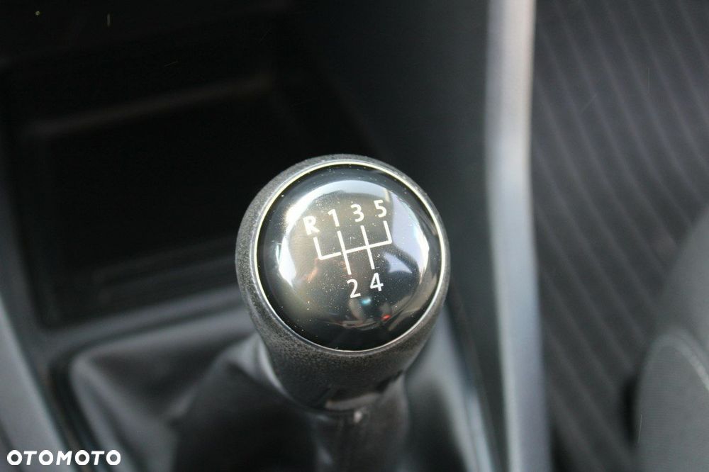 Volkswagen Caddy - 28