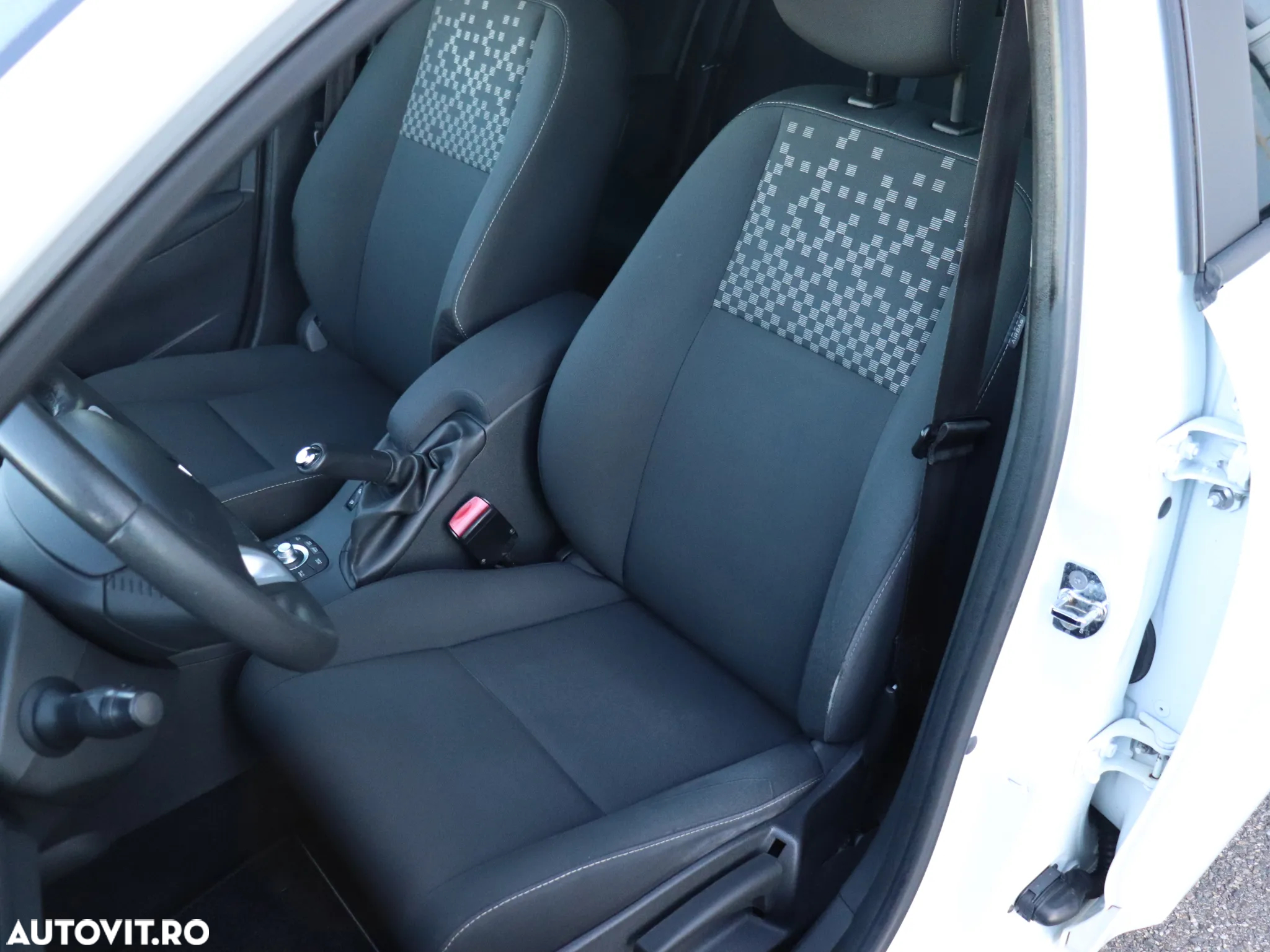 Renault Megane dCi 110 FAP LIMITED - 16
