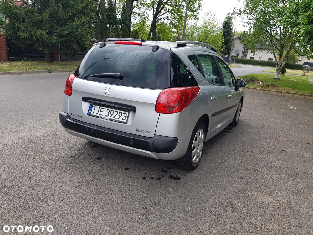 Peugeot 207 - 4