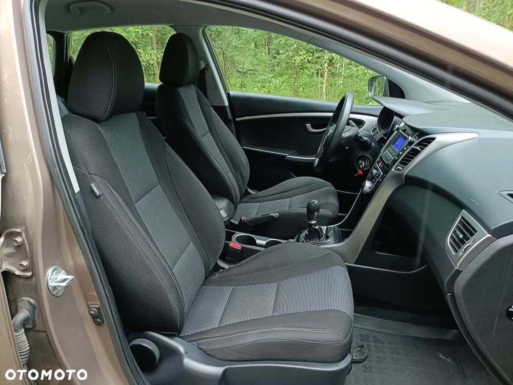 Hyundai i30 1.6 CRDi Comfort - 14
