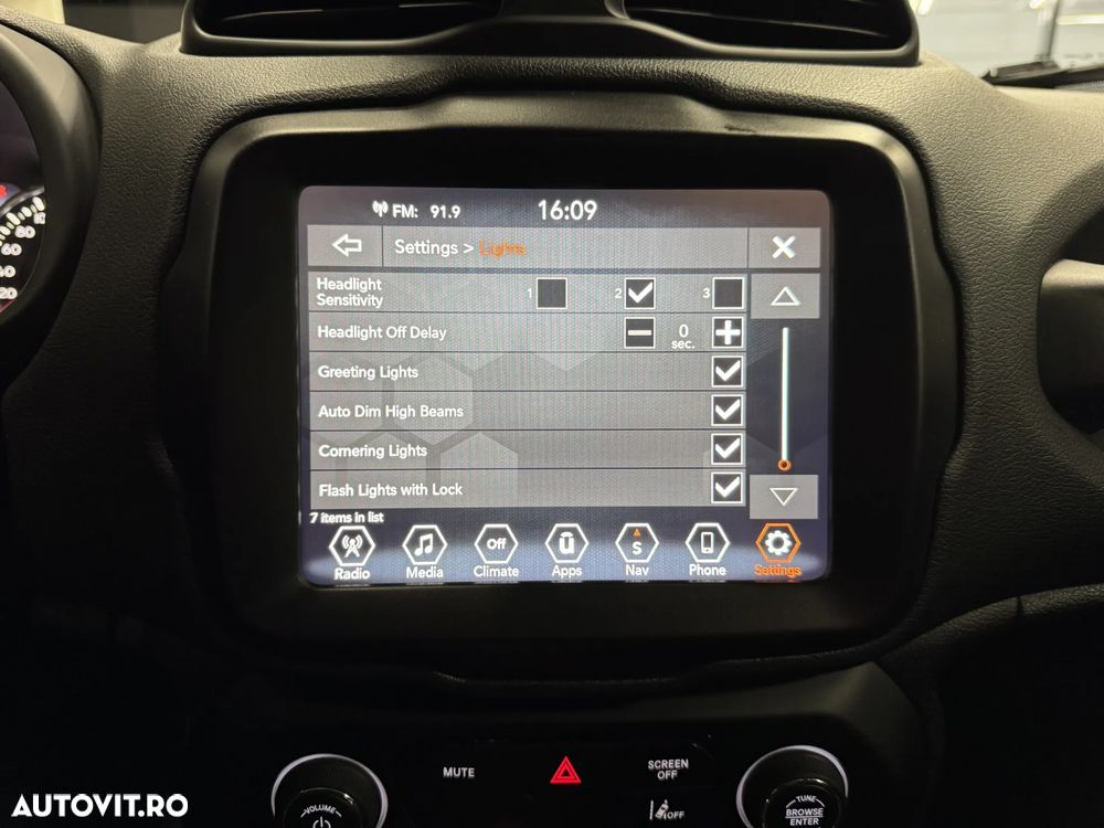 Jeep Renegade 1.0 T-GDI Night Eagle - 17