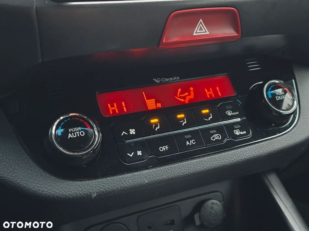 Kia Sportage 2.0 CRDI 2WD Vision - 28