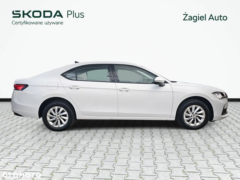 Skoda Superb 2.0 TDI SCR Essence DSG - 6