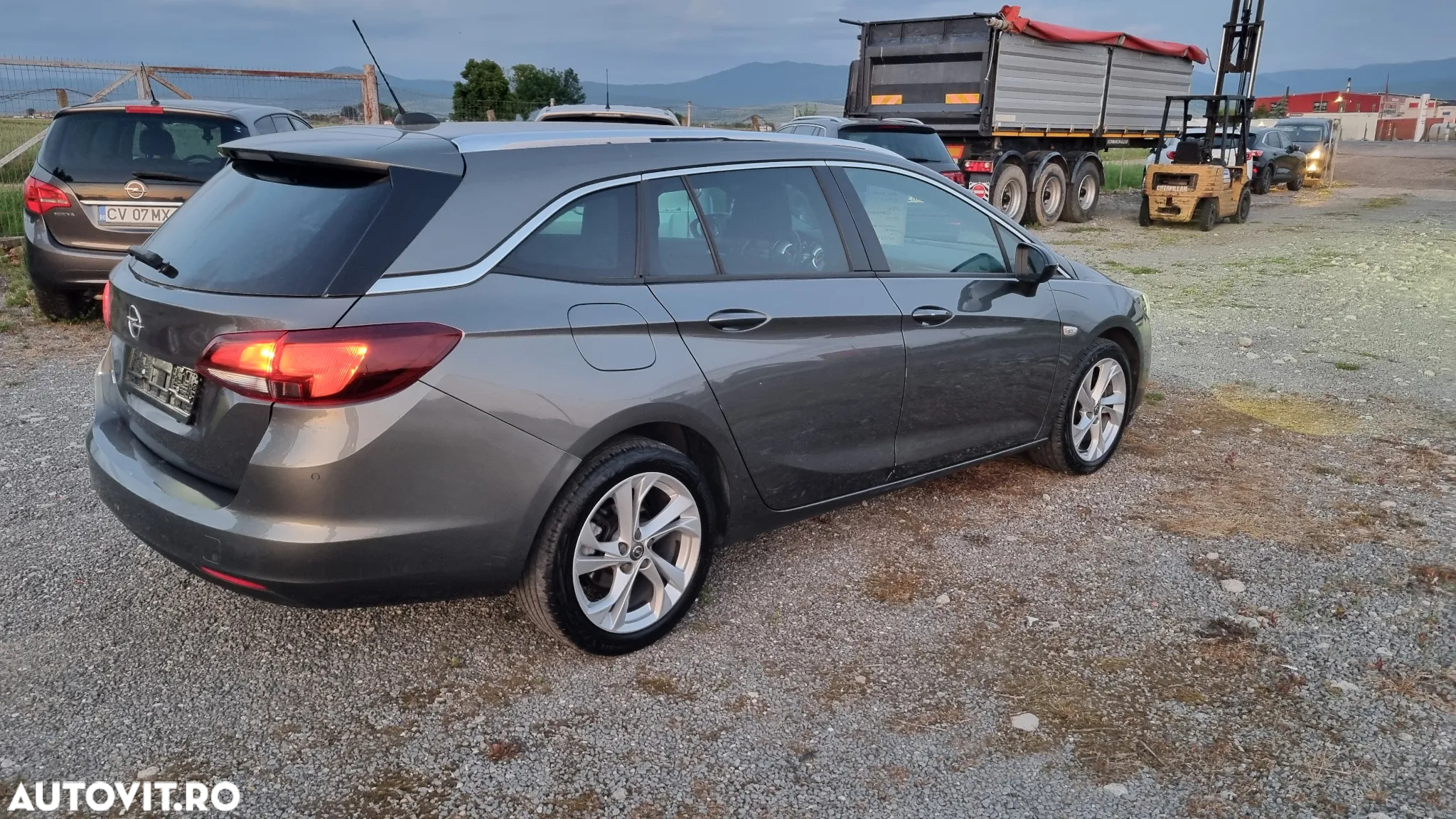 Opel Astra 1.5 D Start/Stop Sports Tourer Automatik Business Elegance - 4