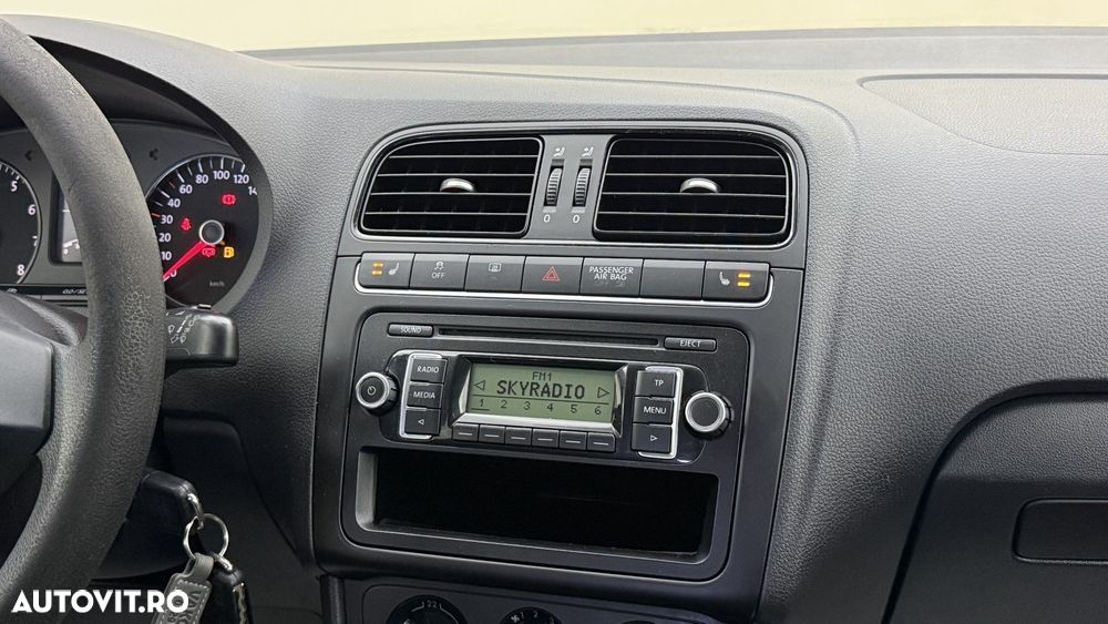 Volkswagen Polo - 14