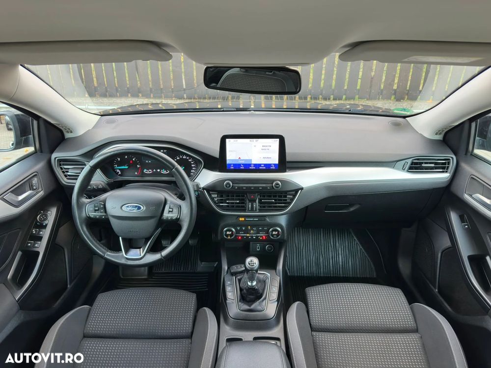 Ford Focus 1.5 EcoBlue Start-Stopp-System TITANIUM - 6