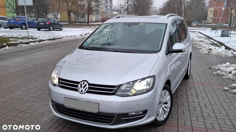 Volkswagen Sharan 2.0 TDI DSG Highline - 4