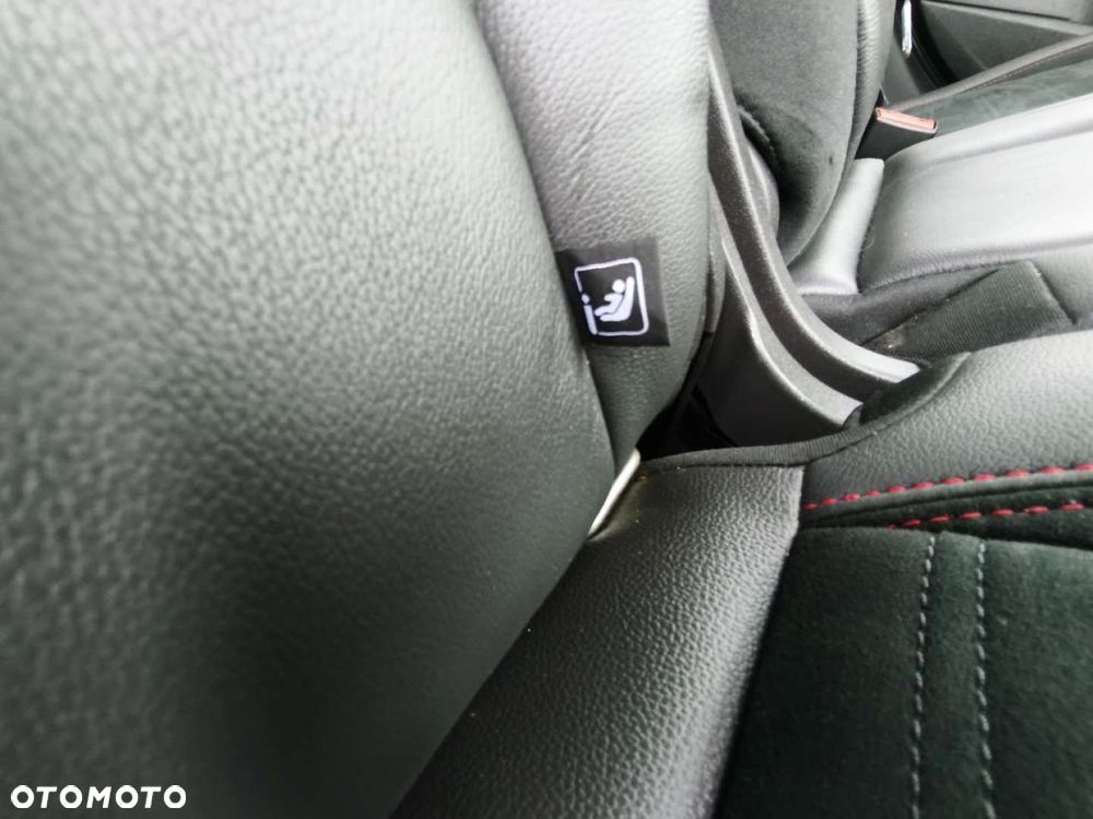 Ford Kuga - 20