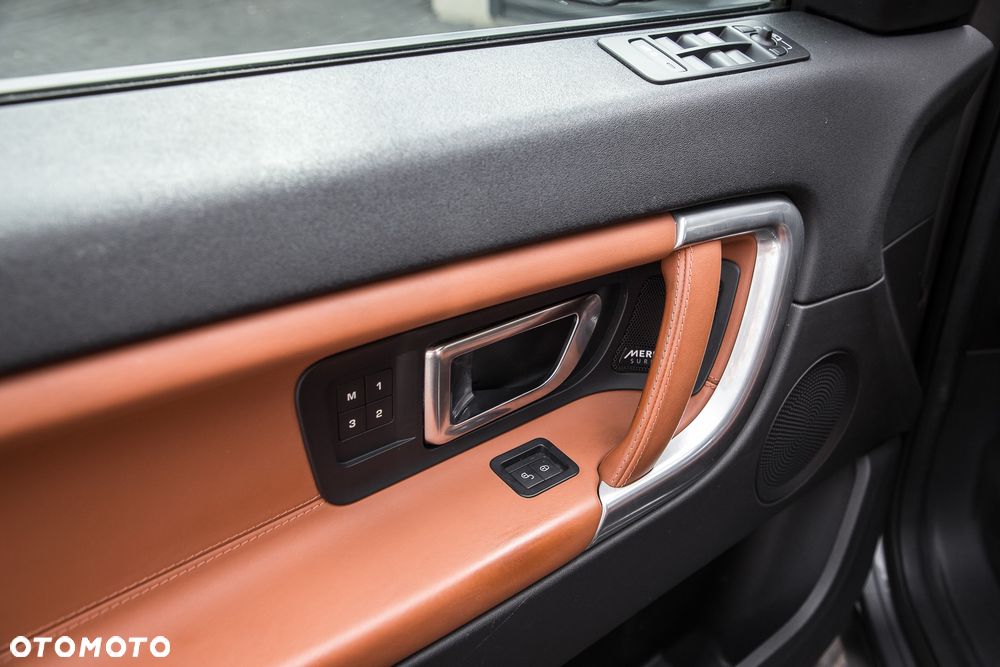 Land Rover Discovery - 18