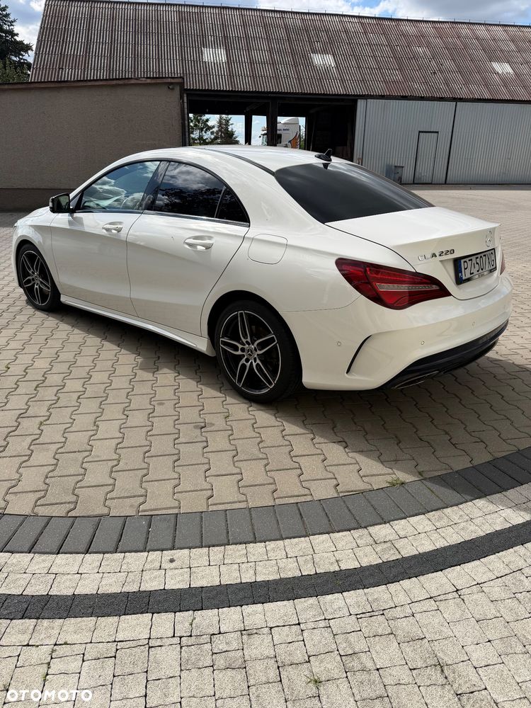 Mercedes-Benz CLA 220 4-Matic - 3