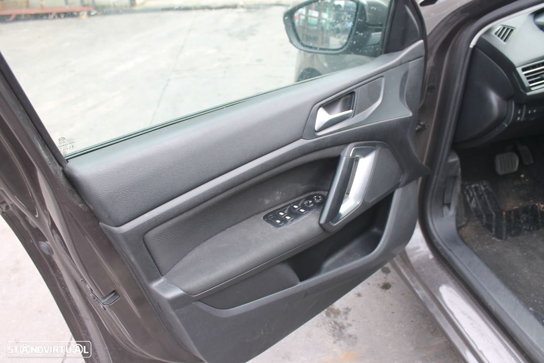 Peugeot 308 de 2015 - 14