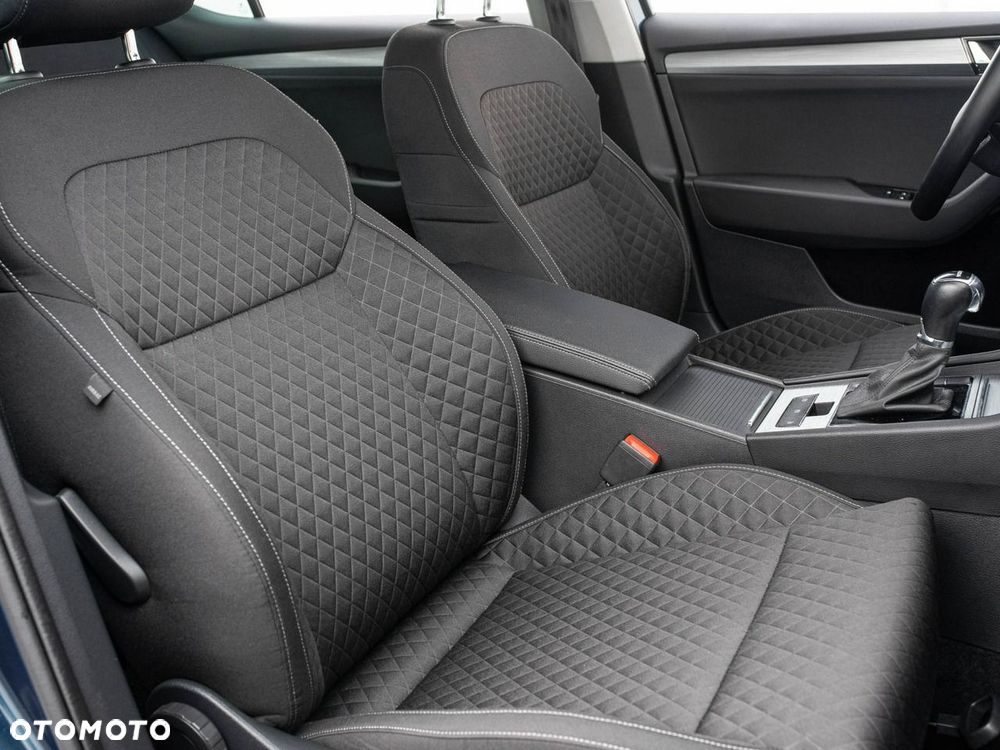 Skoda Superb 2.0 TDI Ambition DSG - 32