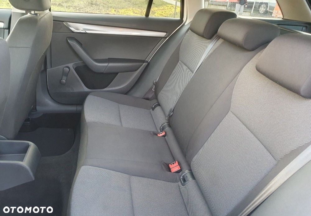 Skoda Octavia - 25