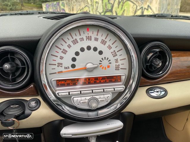 MINI Cabrio One - 29