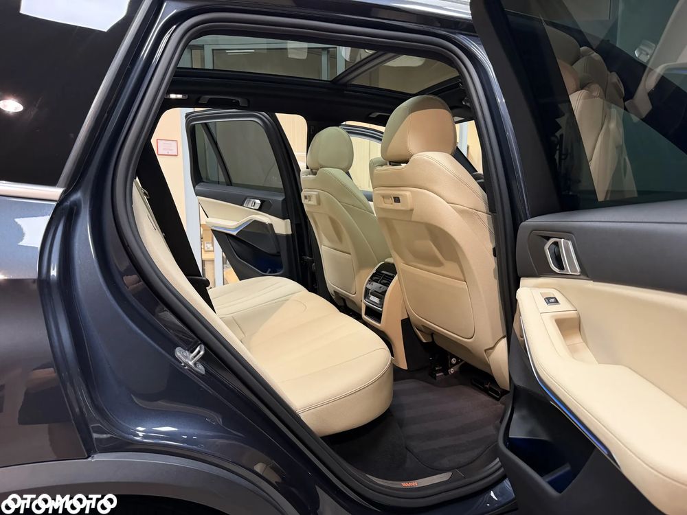 BMW X5 xDrive45e xLine - 29