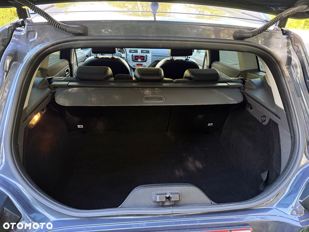 Ford Kuga 2.0 TDCi 2x4 Titanium - 27