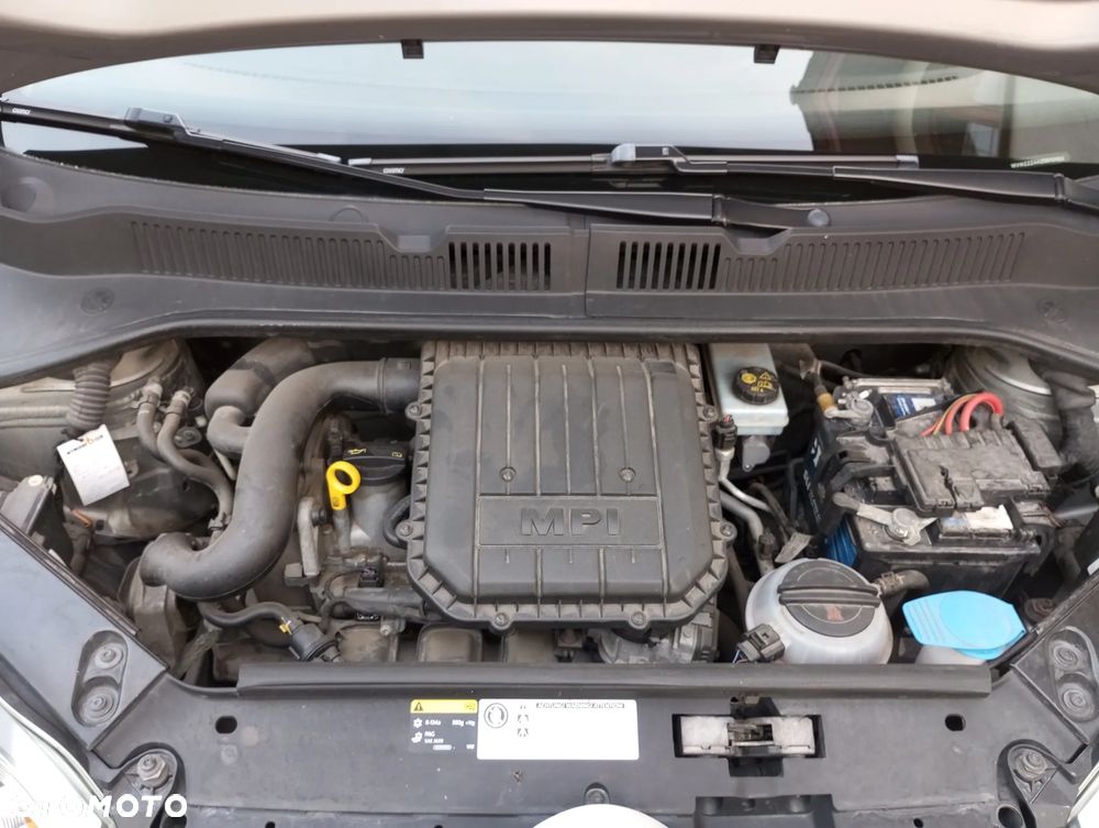Volkswagen up! cheer - 14