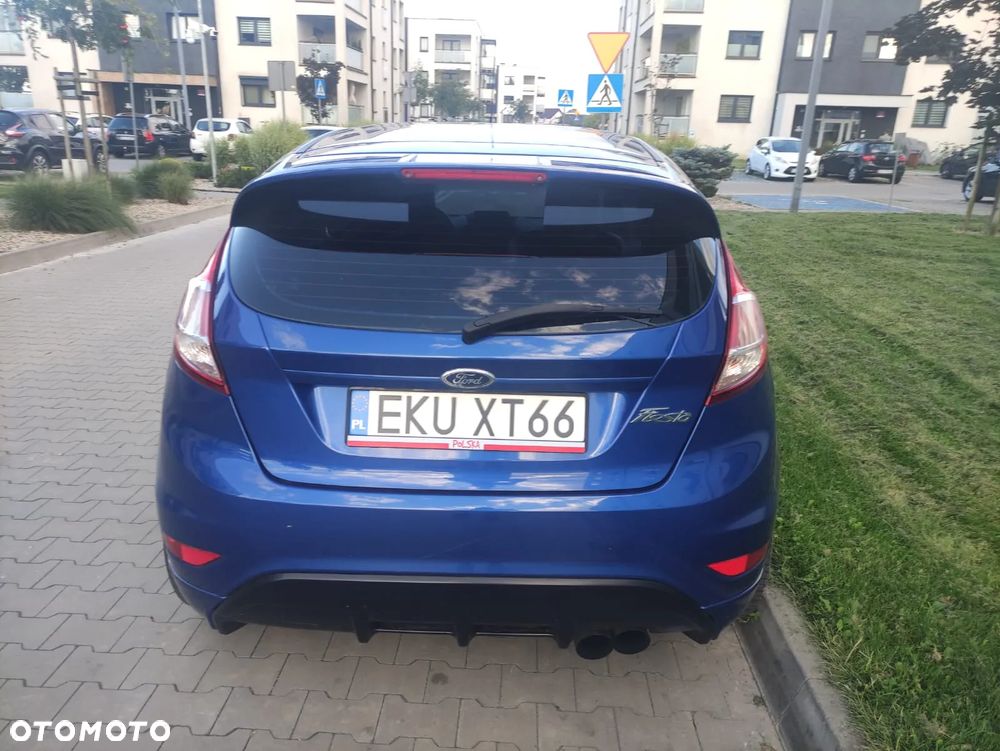 Ford Fiesta - 2