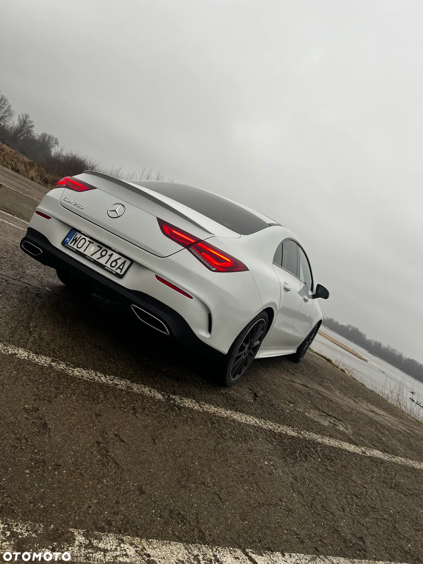 Mercedes-Benz CLA 250 7G-DCT AMG Line - 24