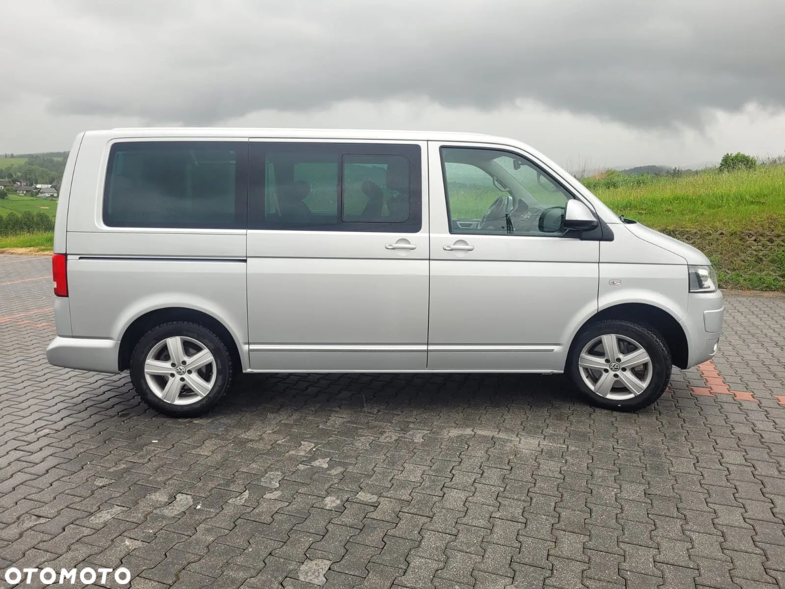 Volkswagen Multivan - 8
