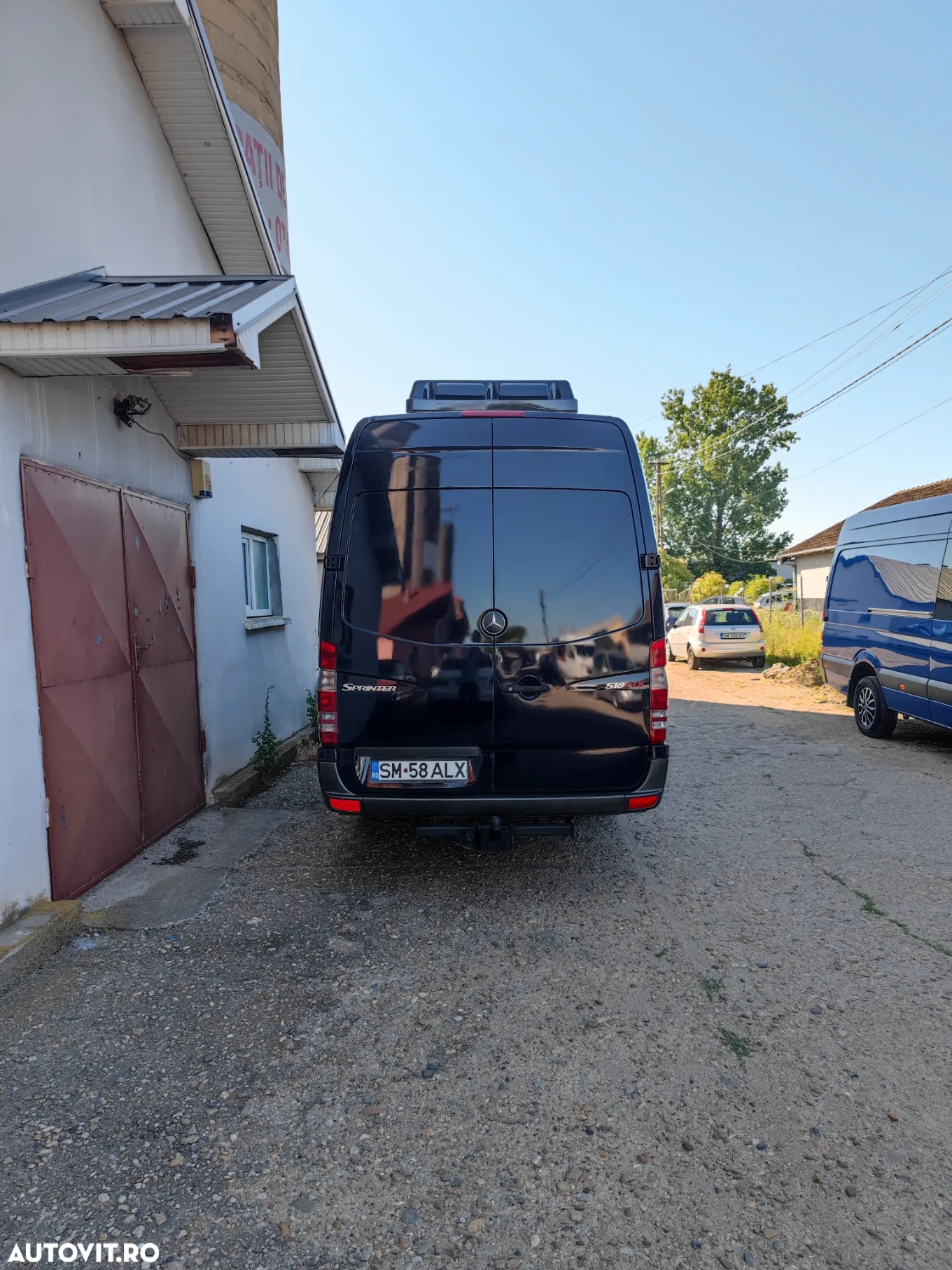 Mercedes-Benz Sprinter - 4