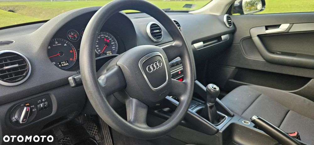 Audi A3 Sportback - 12