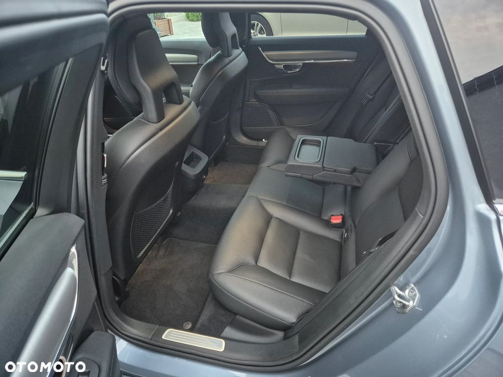 Volvo V90 D4 Geartronic Momentum - 10