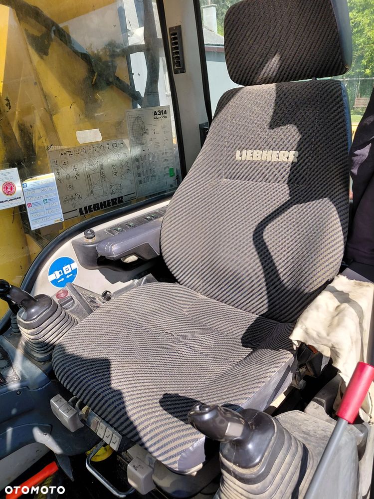 Liebherr A314 - 8