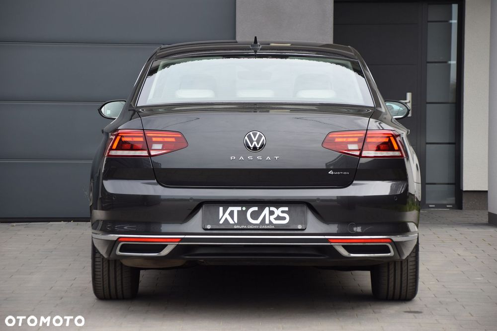 Volkswagen Passat 2.0 TDI 4Mot Elegance DSG - 8