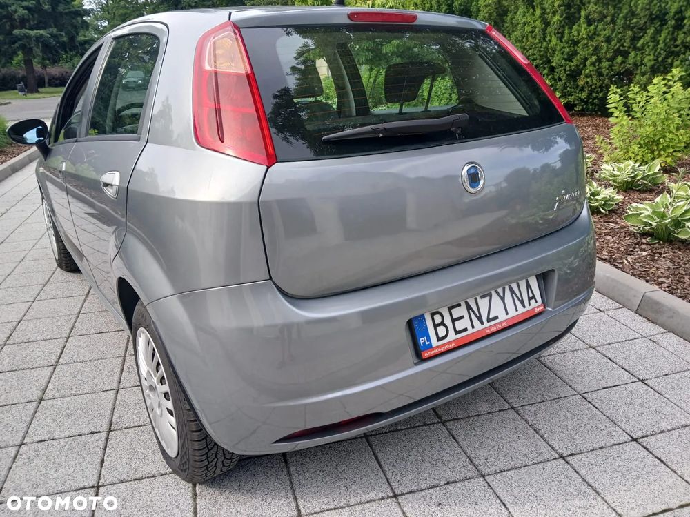 Fiat Grande Punto - 12