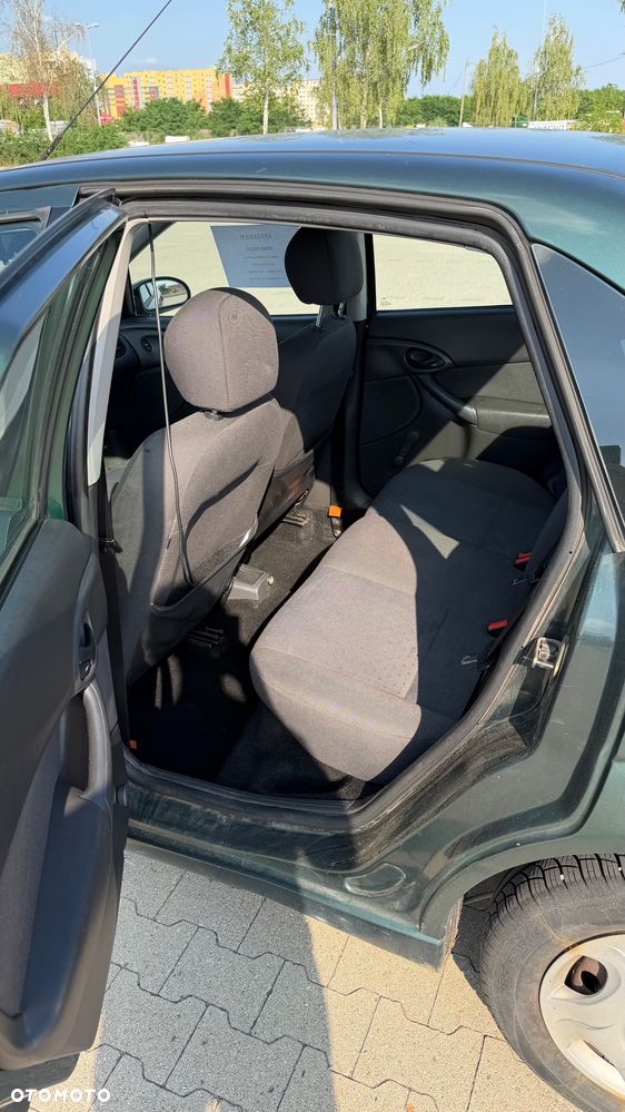 Ford Focus - 12