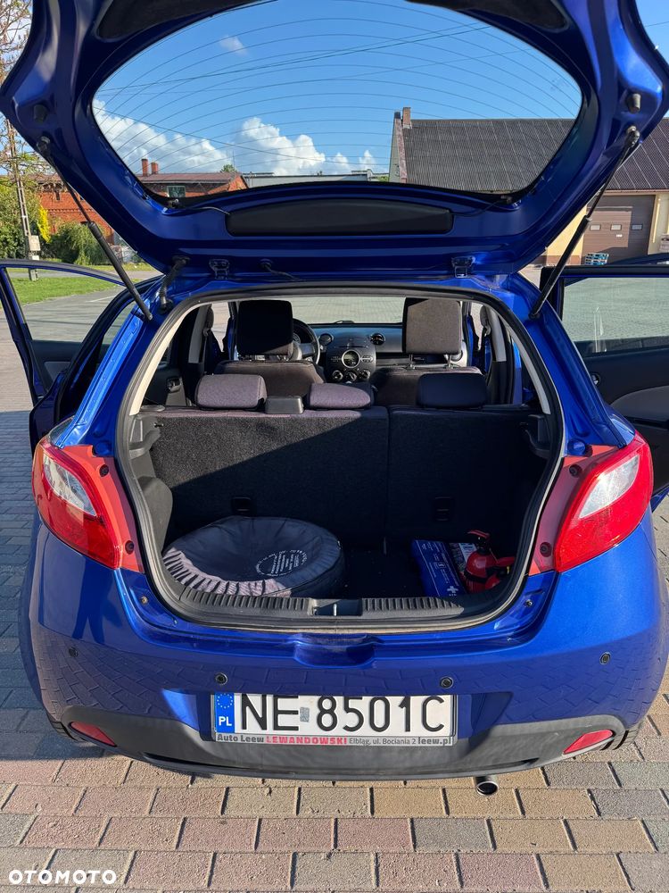 Mazda 2 - 13