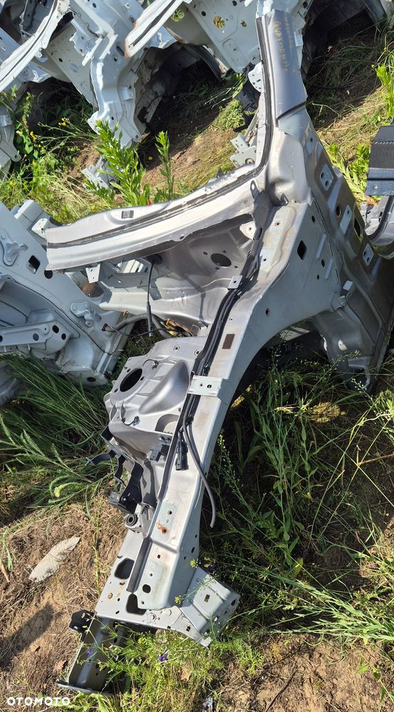 Ćwiartka Podłużnica Fartuch Słupek Przód Przednia Lewa Maserati Quattroporte VI 2014-