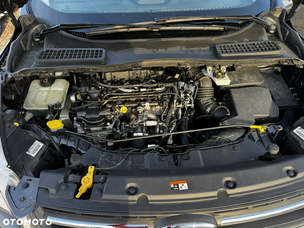 Ford Kuga 2.0 TDCi 4x2 Titanium - 36