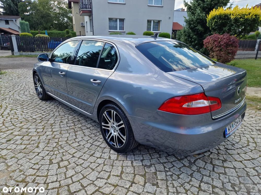 Skoda Superb 1.6 TDI Active Greenline - 9