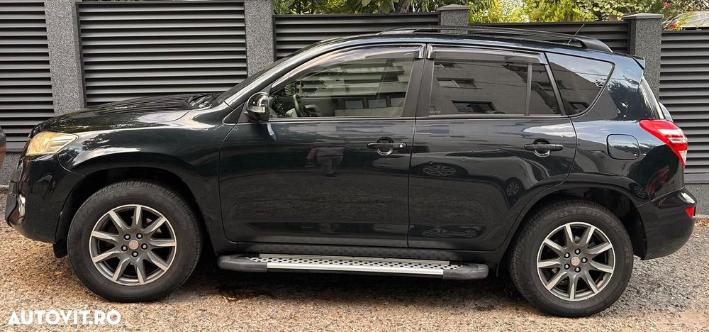 Toyota RAV4 2.2 D-4D Executive - 6