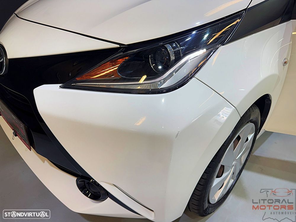 Toyota Aygo 1.0 X-Play Plus - 6