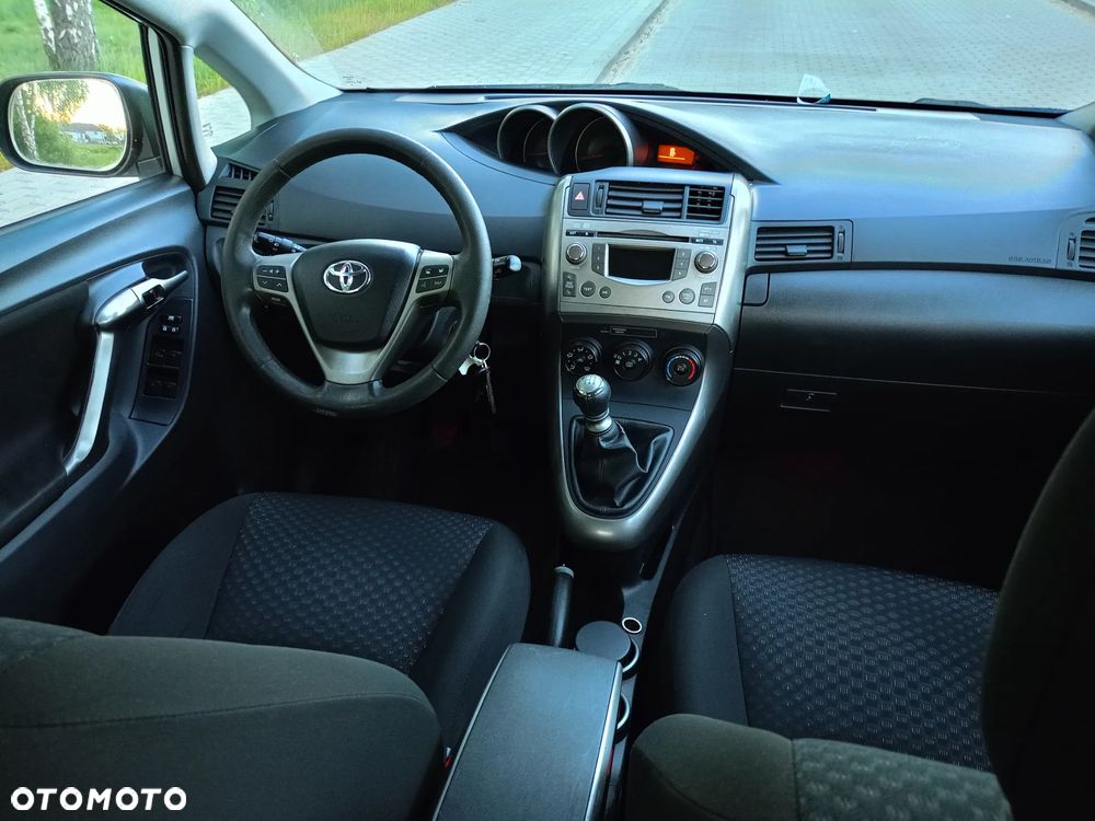 Toyota Verso 1.6 7-Sitzer Life - 8