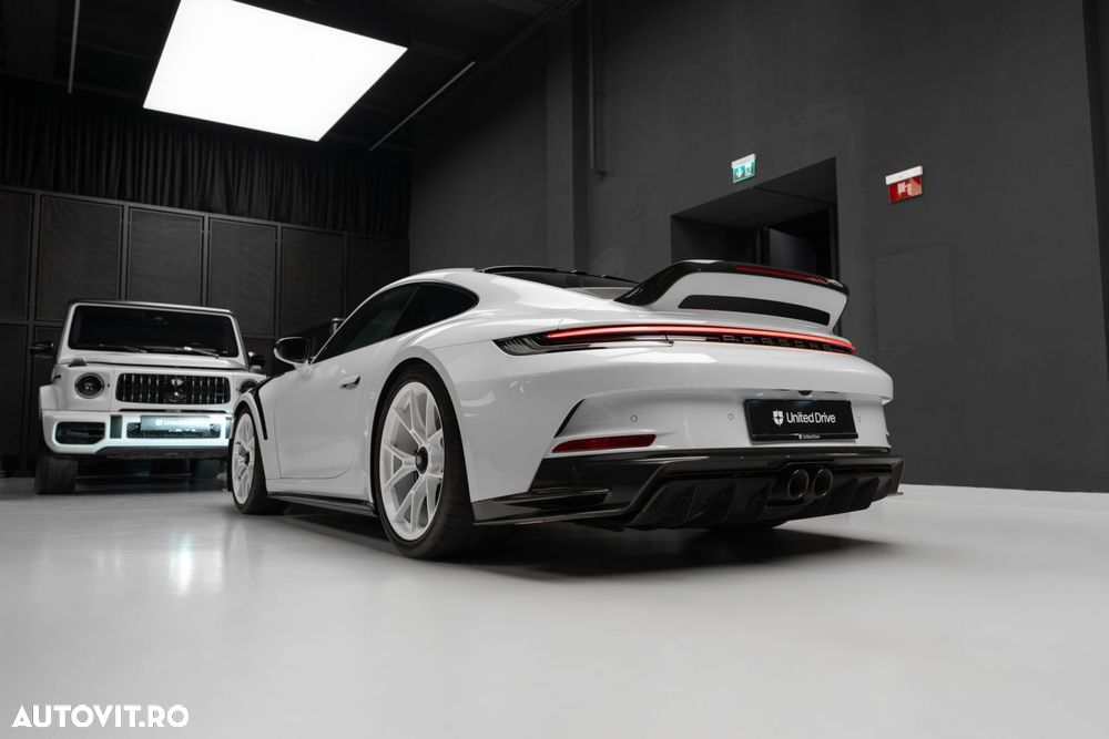 Porsche 992 - 34