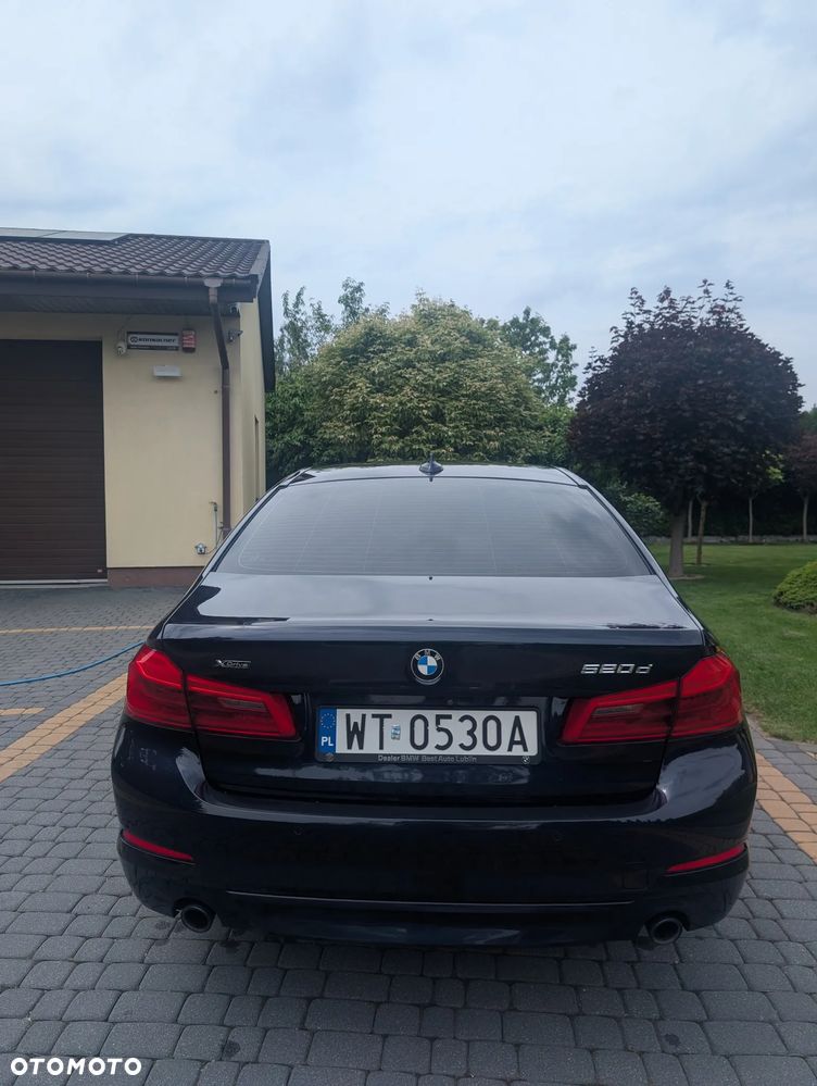 BMW Seria 5 520d xDrive Sport Line sport - 10