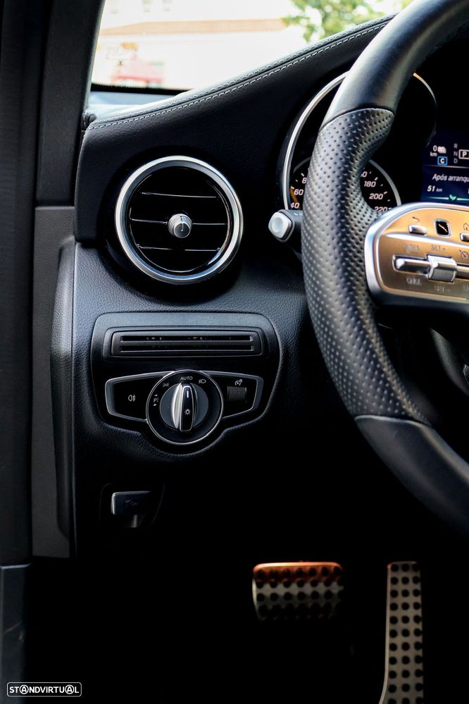 Mercedes-Benz GLC 300 e 4Matic 9G-TRONIC AMG Line Advanced - 11