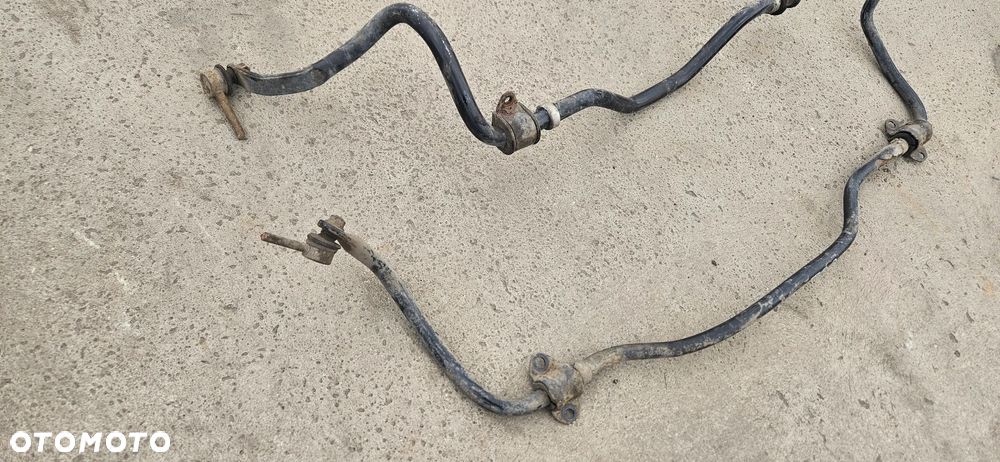 Drążek stabilizatora przód przedni tył tylny Toyota Avensis T25 lift 2,2 D-CAT 2008r - 2