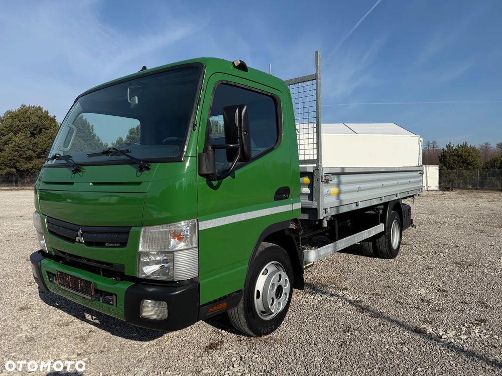 Mitsubishi CANTER FUSO - 1