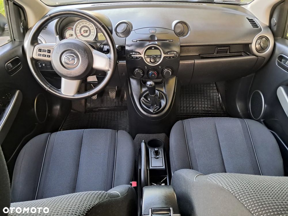 Mazda 2 - 19